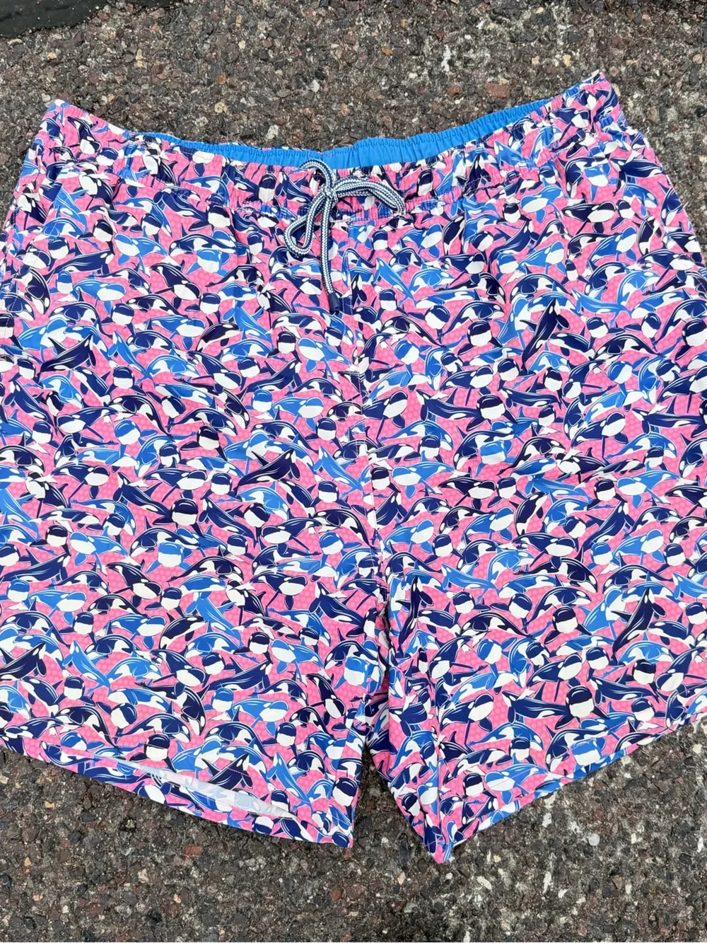 Peter Millar Seaside ‘Liberate William’ Orca Print Swim Trunks. Men’s XL